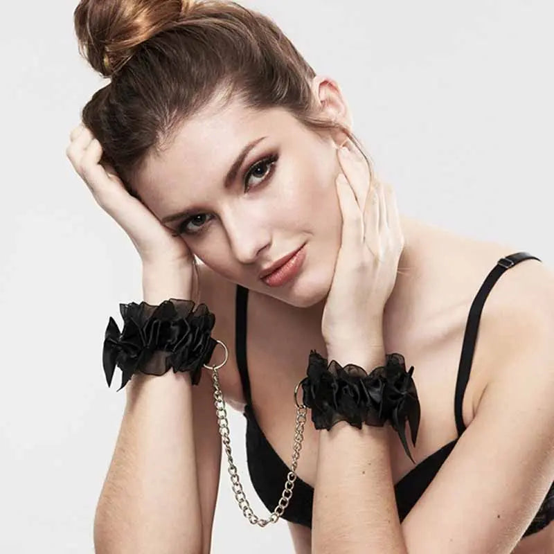 FrouFrou - Menottes en organdi -  Bijoux Indiscrets| Lovely Sins Love  Bijoux Indiscrets Lovely Sins