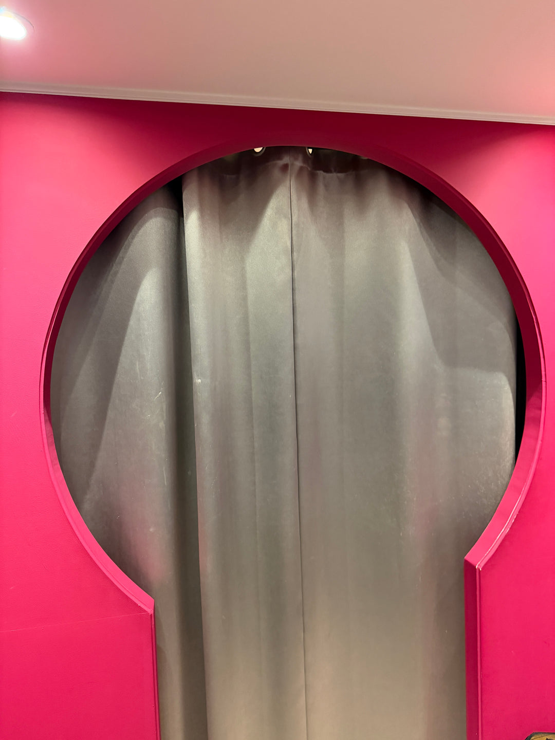 Lovely Experience : Conseil en silhouette lingerie privatisé