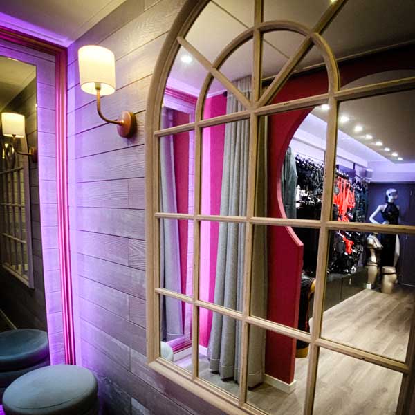 Lovely Experience : Conseil en silhouette lingerie privatisé